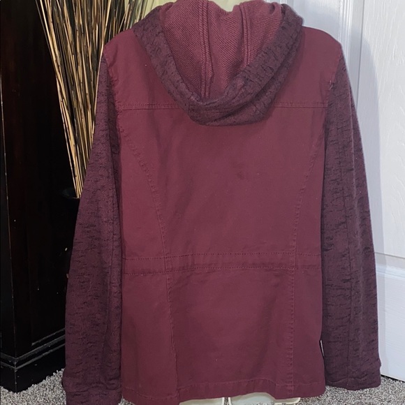 🍁🌻(Buckle) Fall Burgundy Button Zip Jacket Coat - Picture 3 of 5